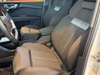 Begagnad Audi Q4 e-tron Advanced 194 kW (265 HK) 2024 Vit SUV
