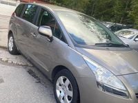 Begagnad Peugeot 5008 112 HK (82 kW) 2012 Grå Minibuss