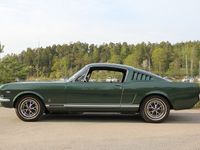 begagnad Ford Mustang Fastback "GT-Clone" V8