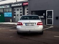 Begagnad Mercedes E200 Elegance 136 HK (100 kW) 2011 Silver