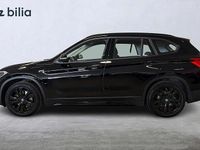 Begagnad BMW X1 Sport Line 125 HK (91 kW) 2022 Svart SUV