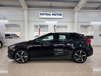 Begagnad Volvo V40 CC Summum 150 HK (110 kW) 2014 Svart Kombi