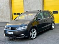 Begagnad VW Sharan 140 HK (102 kW) 2014 Mörkbrun Minibuss