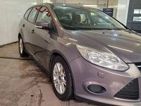 Begagnad Ford Focus Trend 105 HK (77 kW) 2014 Brun Kombi