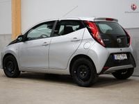 Begagnad Toyota Aygo X-play 72 HK (52 kW) 2019 Silver Halvkombi