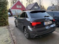 Begagnad Audi A1 Sportback 95 HK (69 kW) 2016 Ovanlig nardo grå lack Halvkombi