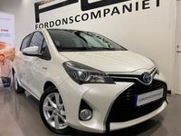 begagnad Toyota Yaris Hybrid e-CVT Executive/ Panorama/B-Kamera-Lågmi