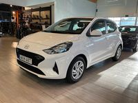 Ny Hyundai i10 Essential 63 HK (46 kW) 2025 Atlas vit Halvkombi
