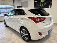 Begagnad Hyundai i30 Edition 135 HK (99 kW) 2017 Vit Halvkombi