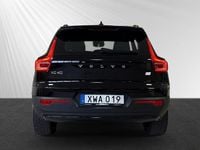 Begagnad Volvo XC40 Single Motor 175 kW (238 HK) 2022 Svart SUV