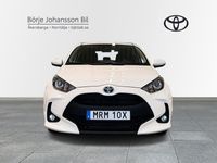 begagnad Toyota Yaris 1,5 Hybrid Active Komfortpaket V-hjul Ingår!