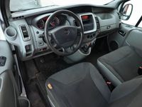 begagnad Opel Vivaro Skåpbil 2.7t 2.0 CDTI Drag LED-Ramp AC Värmare