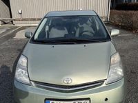 begagnad Toyota Prius 1.5 VVT-i + 3CM CVT Euro 4