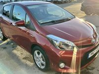 begagnad Toyota Yaris Hybrid e-CVT Euro 5