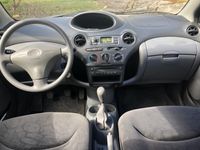 begagnad Toyota Yaris 5 dörrar 1,3 VVT-i, välvårdad 9100 mil