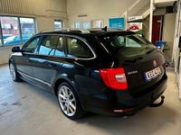 begagnad Skoda Superb Kombi 2.0 TDI Euro 5 DSG 170 hk Nybes Drag