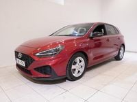 Begagnad Hyundai i30 N Line 160 HK (117 kW) 2022 Sunset red Halvkombi