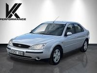 Begagnad Ford Mondeo 146 HK (107 kW) 2001 Grå Halvkombi