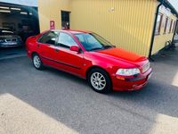 begagnad Volvo S40 1.8 Euro 3/Ny besiktigat/servad/kamrem/AC/låg mil