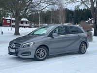 Begagnad Mercedes B180 Urban 122 HK (89 kW) 2016 Gray metallic Minibuss