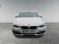 Begagnad BMW 320 Sport Line 184 HK (135 kW) 2013 Vit Sedan