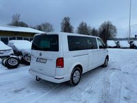 begagnad VW Caravelle T6.1 TDI150 AUT LÅNG 9-SITS VÄRMARE DRAG