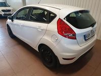 Begagnad Ford Fiesta 60 HK (44 kW) 2013 Vit Halvkombi