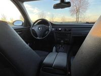 begagnad BMW 330 i Sedan