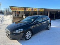 Begagnad Volvo V40 Momentum 120 HK (88 kW) 2016 Svart