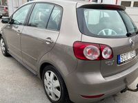 begagnad VW Golf Plus 1.6 TDI BlueMotion Style Euro 5, drag