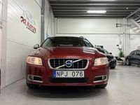 Begagnad Volvo V70 Summum 163 HK (119 kW) 2011 Röd Kombi