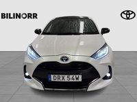 Begagnad Toyota Yaris Hybrid Skyview Edition 117 HK (86 kW) 2021 Vit Halvkombi