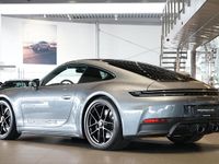 Begagnad Porsche 911 548 HK (403 kW) 2024 Grå