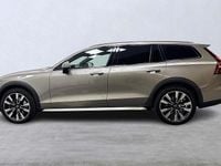 Begagnad Volvo V60 CC SE 192 HK (141 kW) 2019 Grå Kombi