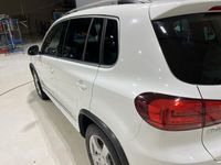 begagnad VW Tiguan 2.0 TDI 4Motion Premium,R-Line Euro5,nybes