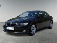 Begagnad BMW 320 170 HK (125 kW) 2007 Svart Cab