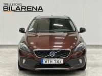 Begagnad Volvo V40 Summum 150 HK (110 kW) 2015 Brun Halvkombi
