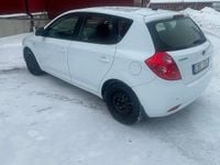 Begagnad Kia Ceed 90 HK (66 kW) 2009 Halvkombi