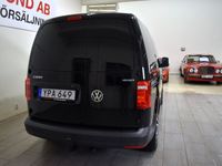 begagnad VW Caddy 1,4 TGI AUT GAS BENSIN SKÅP DRAG 2018, Transportbil