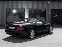 Begagnad Mercedes SL350 245 HK (180 kW) 2005 Svart Cab