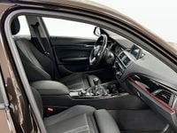 Begagnad BMW 118 Sport Line 150 HK (110 kW) 2016 Brun Halvkombi