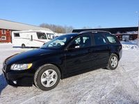 Begagnad Volvo V50 Momentum 116 HK (85 kW) 2011 Svart Kombi