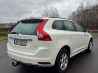 Begagnad Volvo XC60 Momentum 190 HK (139 kW) 2016 Vit SUV