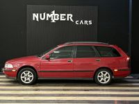 Begagnad Volvo V40 SE 105 HK (77 kW) 1998 Röd Kombi