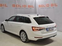 Begagnad Skoda Superb Business Line 218 HK (160 kW) 2021 Vit Kombi