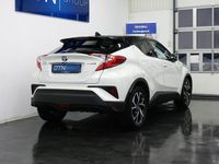 Begagnad Toyota C-HR Style 122 HK (89 kW) 2018 Vit SUV