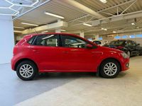 Begagnad VW Polo 86 HK (63 kW) 2010 Röd Halvkombi