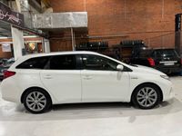 begagnad Toyota Auris Automat, Panorama, Hybrid e-CVT Euro 5