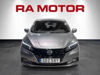 Begagnad Nissan Leaf Tekna 160 kW (218 HK) 2022 Grå Halvkombi