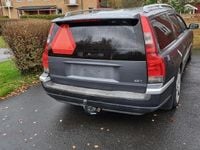 Begagnad Volvo V70 209 HK (153 kW) 2004 Grå Kombi